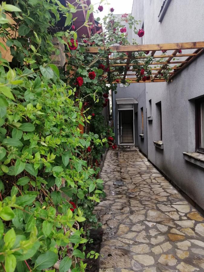 Nest Hotel Belgrád Kültér fotó